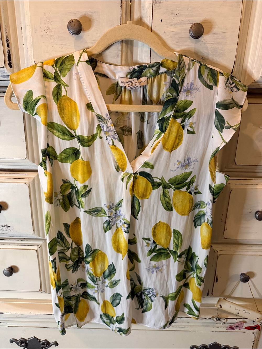 Lemon Print V-Neck Sleeveless Dress - White/Yellow